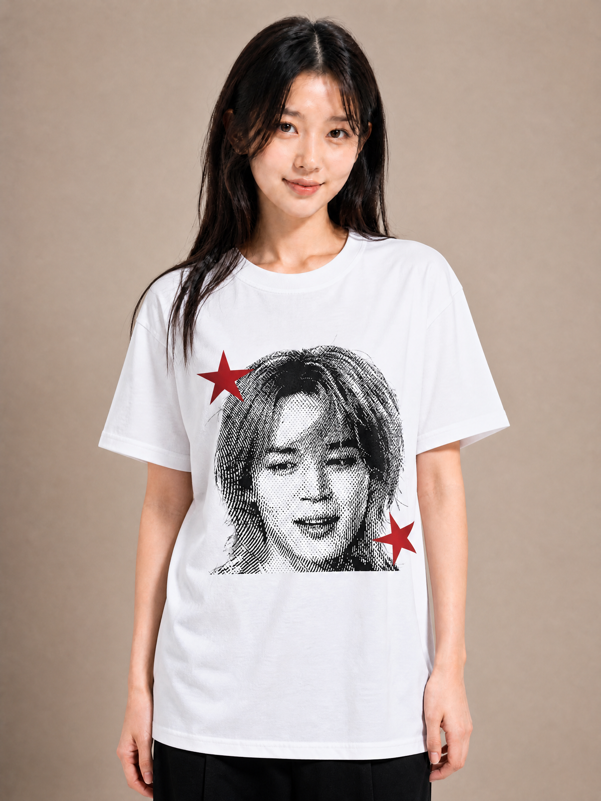 T-shirt Portrait BTS — Le visage de ton bias — porté, studio | KpopCore