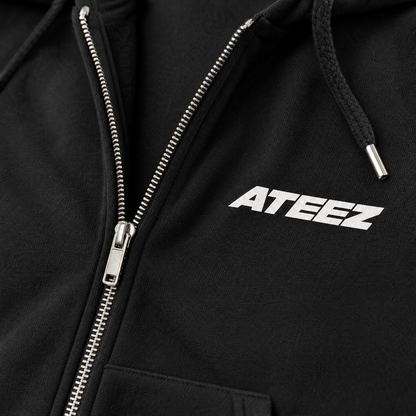 Détail — zip, logo ATEEZ, molleton