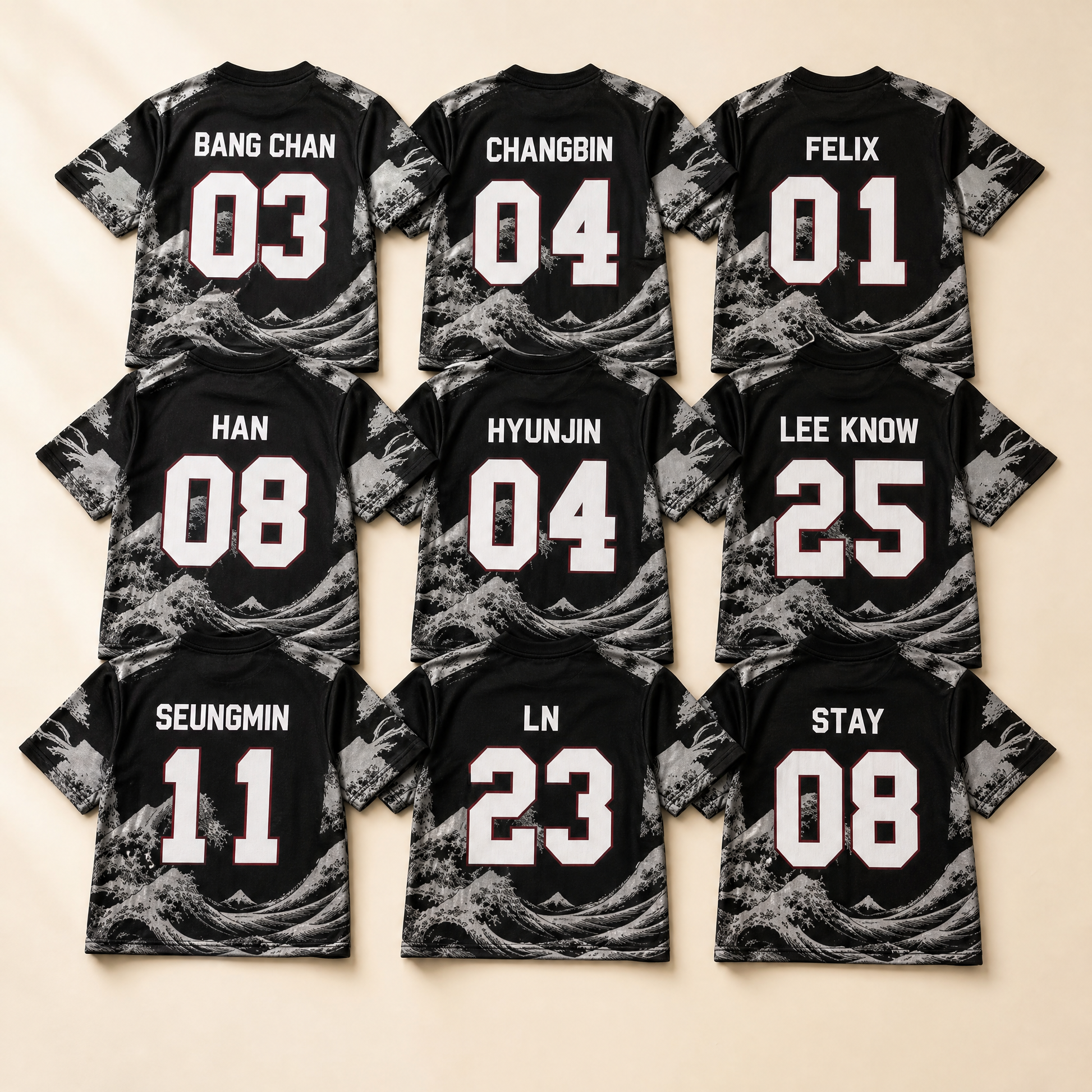 Toutes les variantes au dos — Bang Chan, Lee Know, Changbin, Hyunjin, Han, Felix, Seungmin, I.N, STAY